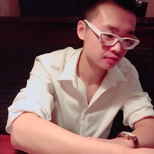 Meet your Posher, Aaron